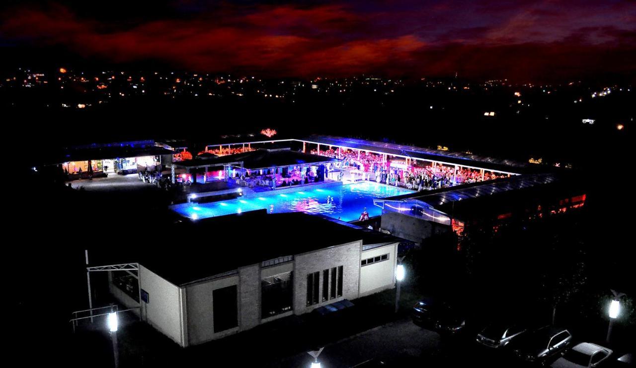 Hotel New Star Scopia Exterior foto